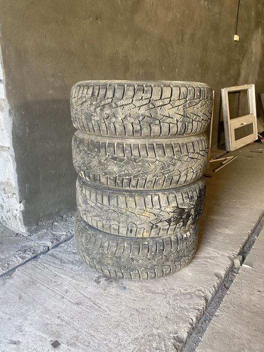 Продам шины на 15