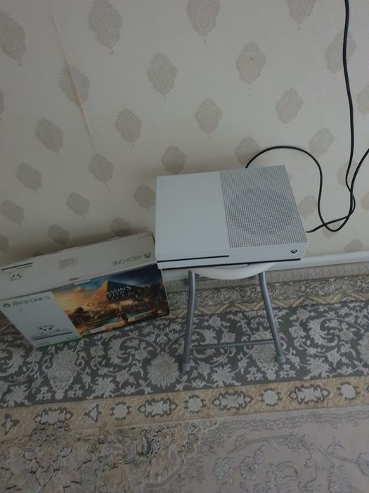 Xbox one s с коробкой