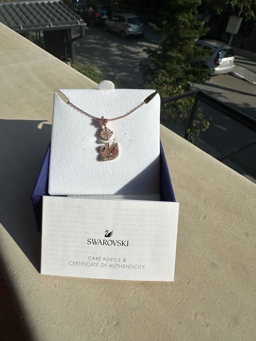 Оригинално колие Swarovski Dazzling Swan – ново, с кутия