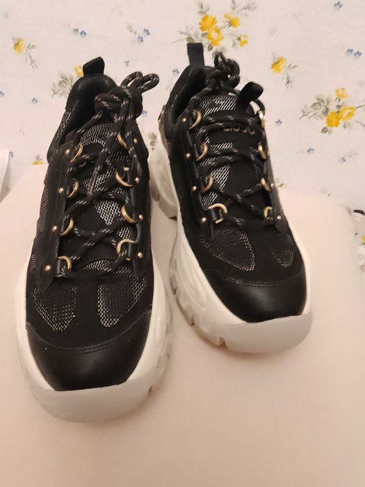 Liu Jo Wave черни сникърси на платформа