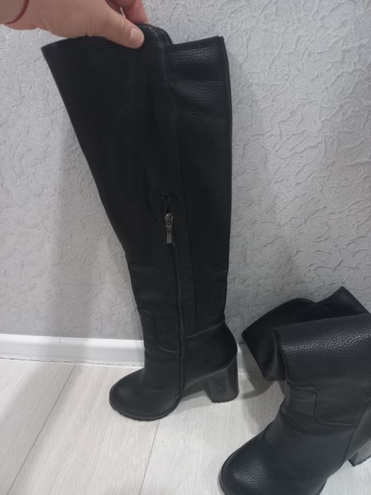 Продам осенние сапоги