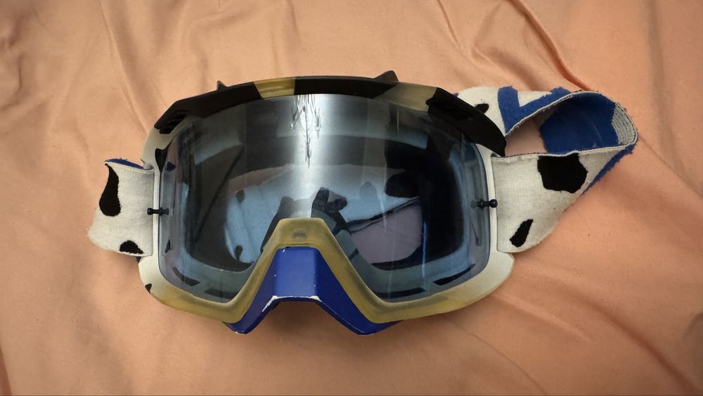 Шлем Fox Racing V1 Mako