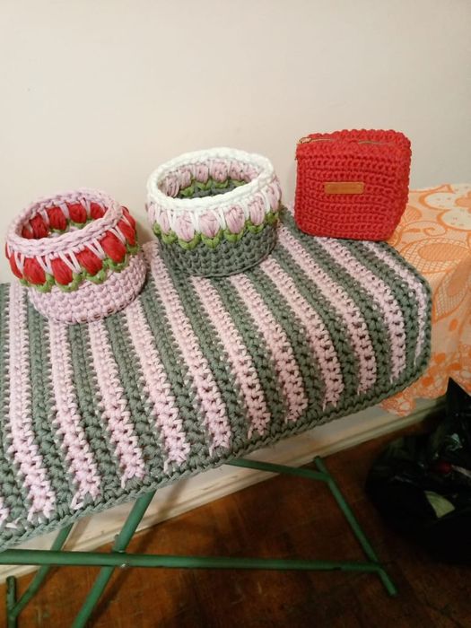 Вязанные корзиночки ,к 8 марта покупайте