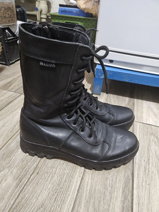 продам берцы в отличном состоянии