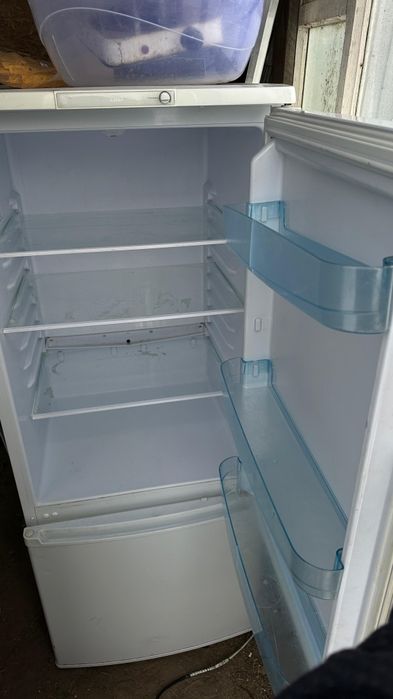 Продам холодильник