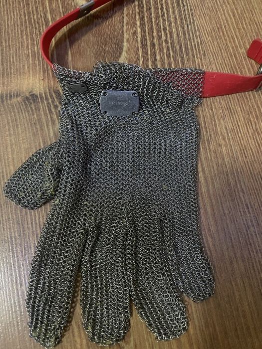 Перчатки кольчужные, фартуки кольчужные