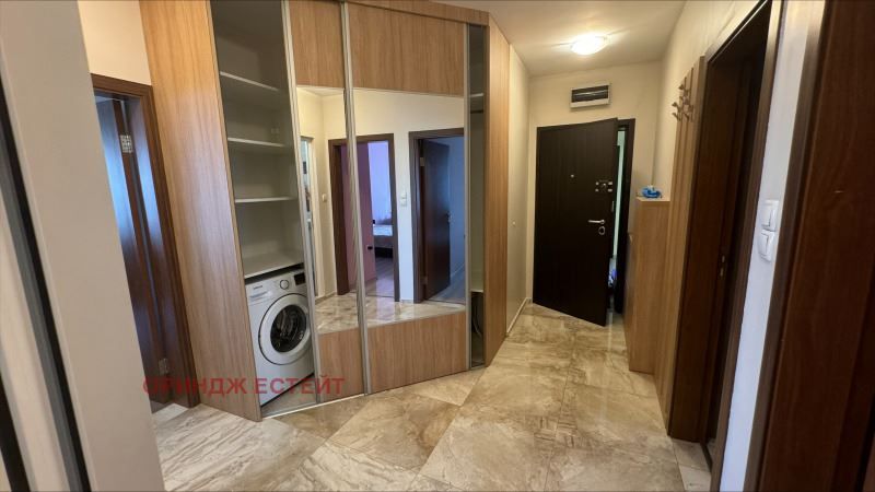 3-стаен с ПОДЗЕМЕН ГАРАЖ в София-Красна поляна 3 площ 125 цена 750