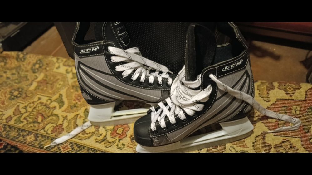 Продам коньки разных размеров