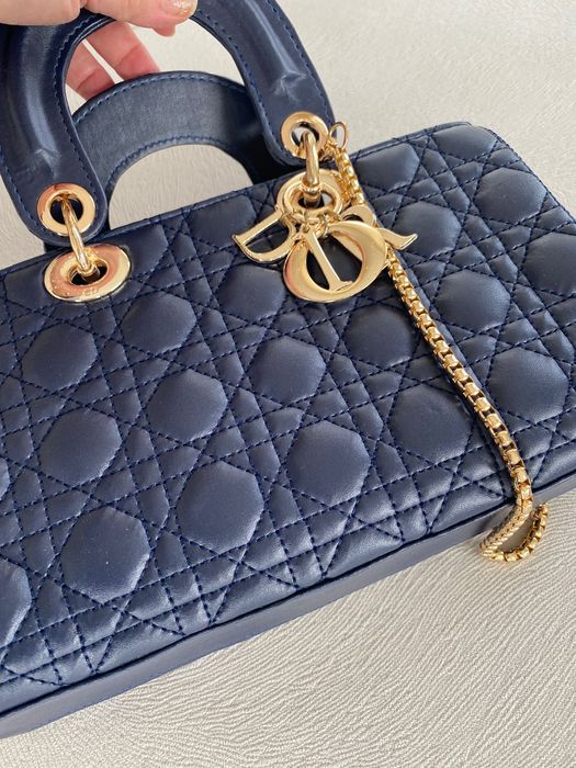 Естесвена кожа и велур Bottega и d*i*or