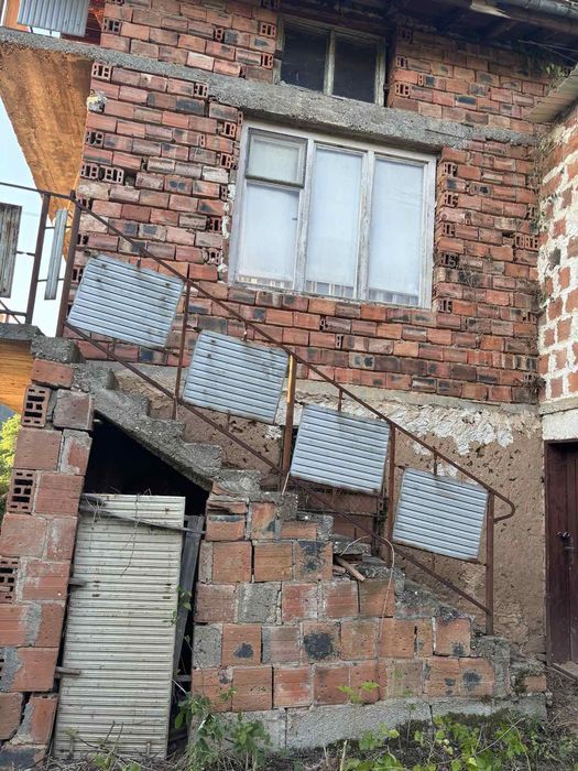 Продава се Къща в с. Зелениград, Област Перник - 90 кв.м за 467 €/кв.м - Снимка #3