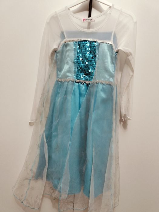 Нарядные платья на девочку 5-6лет