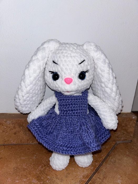 Iepuras de plus handmade crosetat manual din catifea cadou de paste