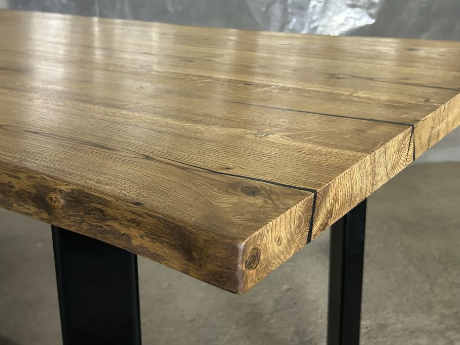 Продам стол из массива дуба