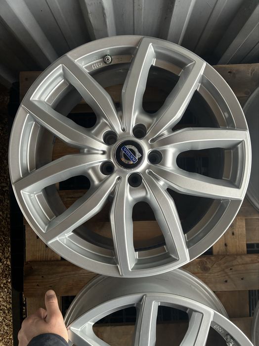 18 цола 5 х 108 мм Форд  Волво Пежо 3008, Ford ,  Volvo