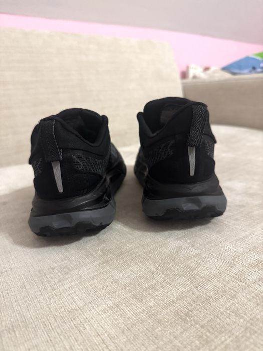 Дамски маратонки Hoka Mafat Speed 4