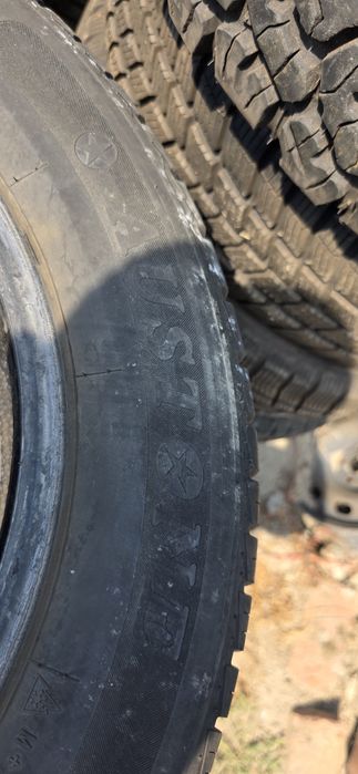 Гуми 2бр 185/65/15 - 1бр- 35 евро