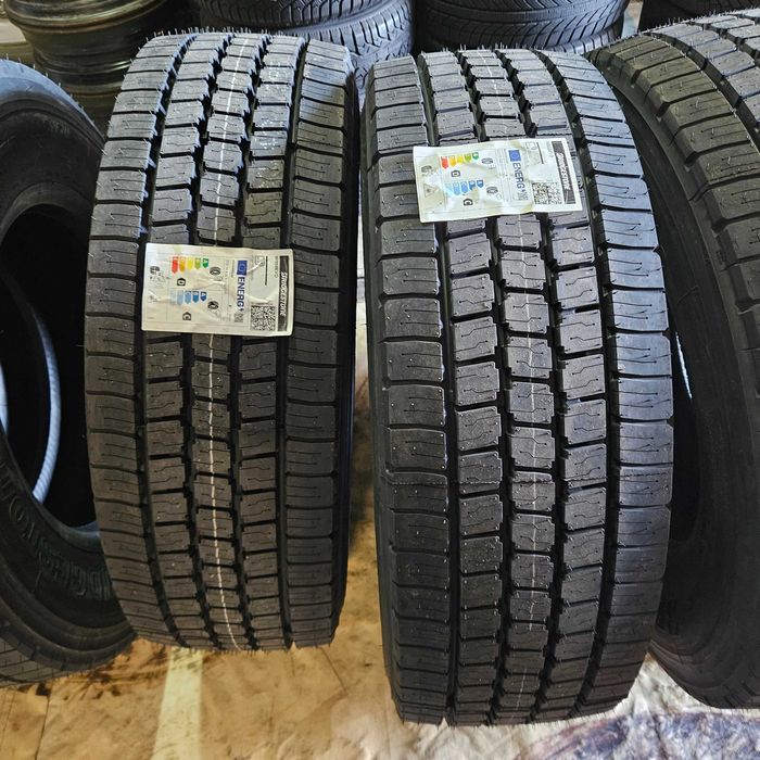 Нови предни гуми 315/70R22.5 Bridgestone W958 156/150L M+S 3PMFS SNOW