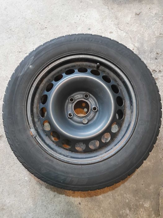 Vand 4 anvelope BRIDGESTONE 205 60 r16 de iarna