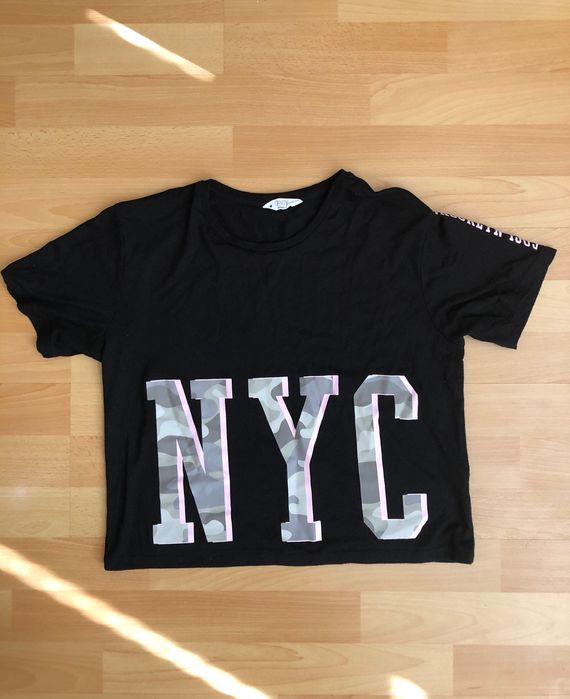 Тениски с къс ръкав