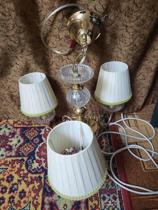Люстра светильники бра