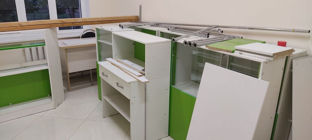 Apteka polkalari yangi hammasi