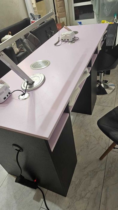 Двойно бюро за маникюр с вградени прахоуловители Profi-max