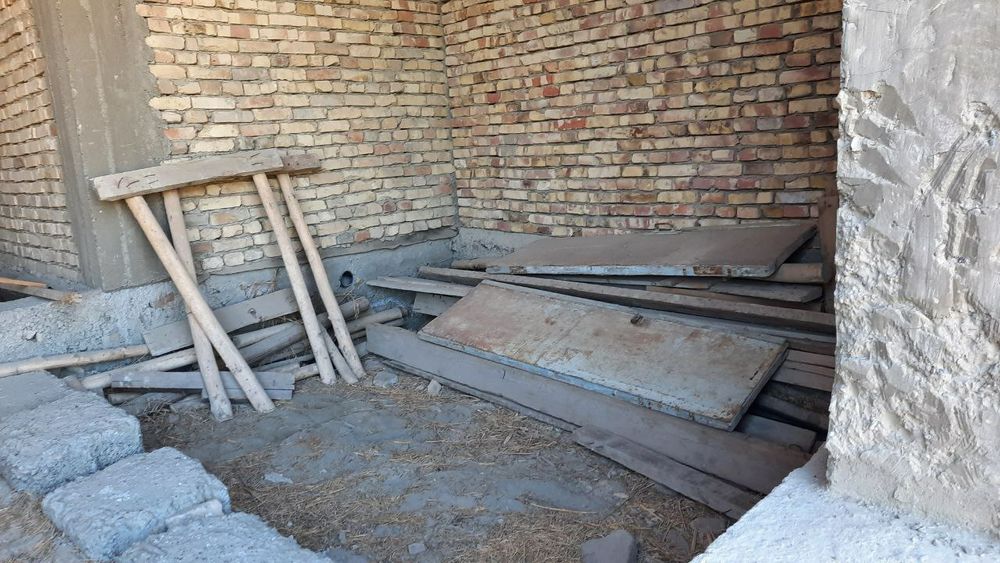 Тахталар сотилади разний палавой и разний болорчалар 2  эшик хам