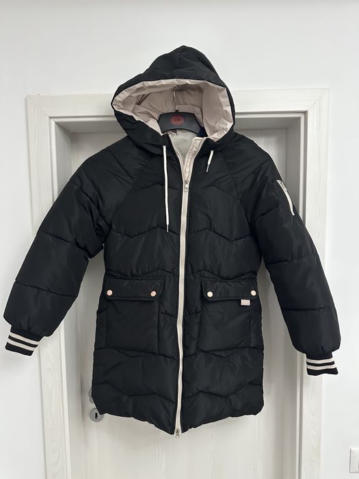 Vand geaca neagra dama