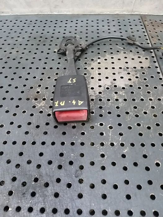 Teaca centura stanga fata audi a4 b7 8e 8e0857755g