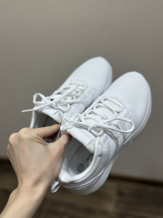 Дамски обувки adidas