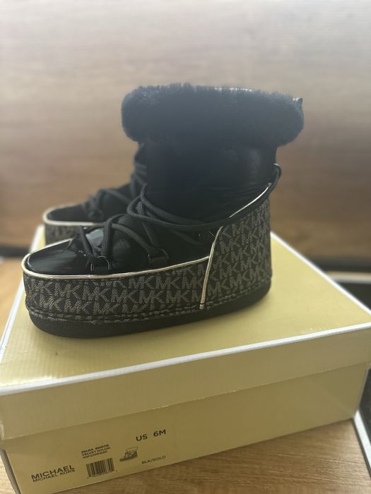 Дамски апрески Michael Kors