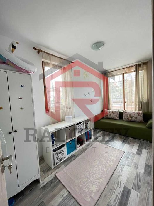 Тристаен апартамент под наем / Възраждане 3