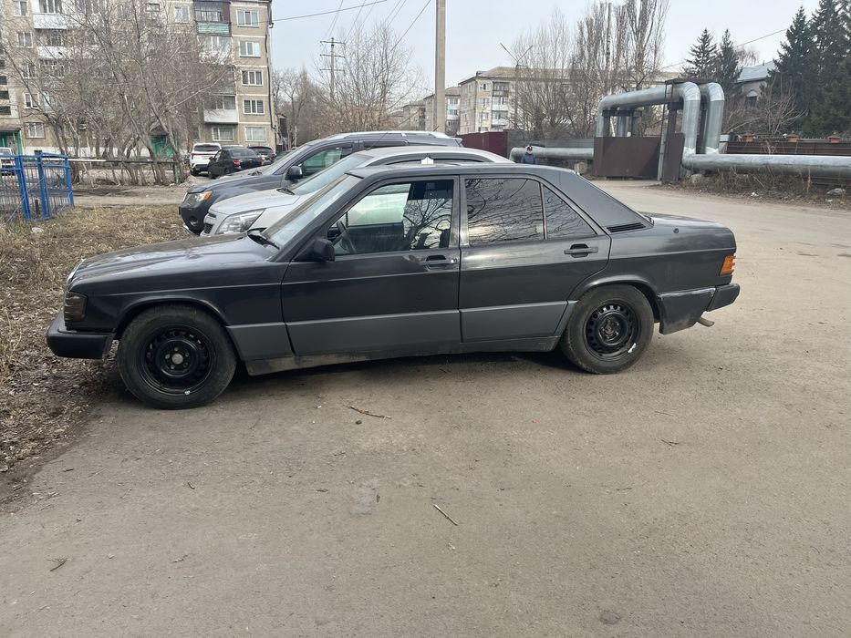 Мерседес 190 ,   .
