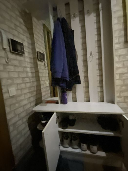 Срочно продается шкаф для прихожей