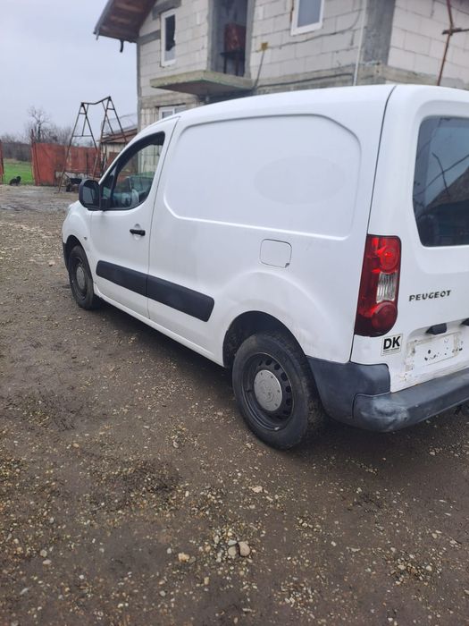 Vând Peugeot Partener 1.6 HDI