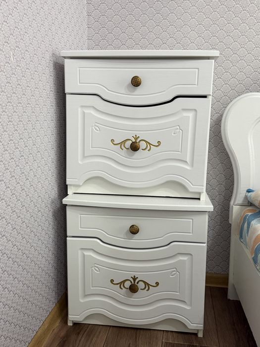 Продам хорошие тумбы