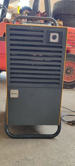 Професионален изсушител Master DH 92, 1200 W, 80 л/24 ч