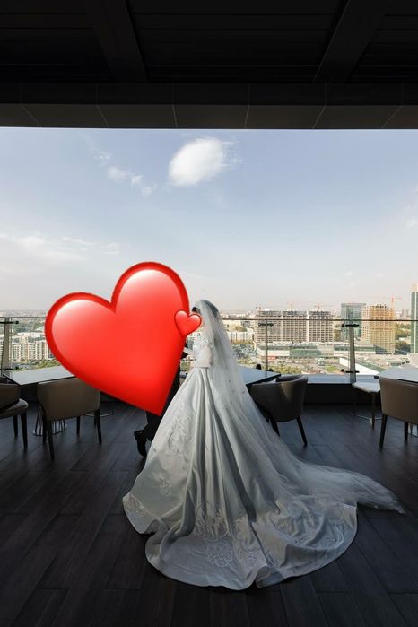 Продаётся.  Свадебное платье