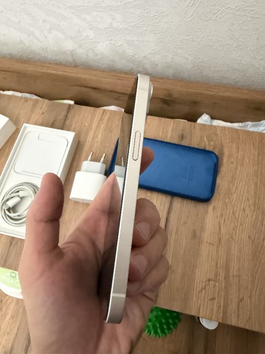 iPhone 14 белый 256Gb