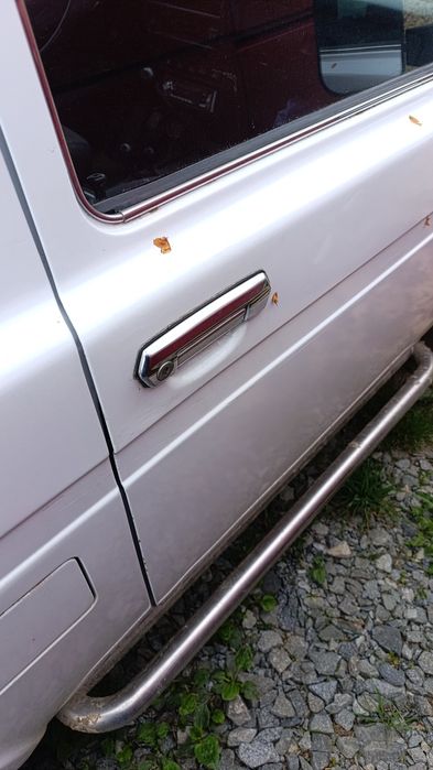 Vând Lada Niva 1,7 an 2005