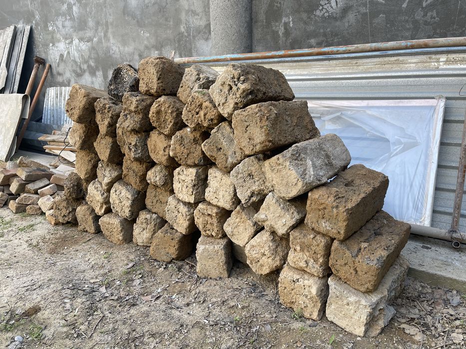 Beton blok beraman bepulga