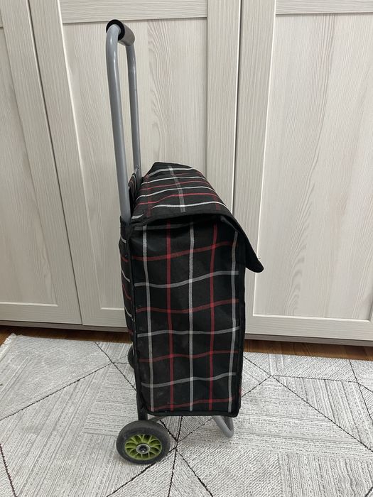 Сумка на колесиках