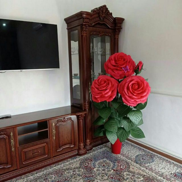 Хар хил турдеги светильник гуллар ва декоратив гулларни ургатаман