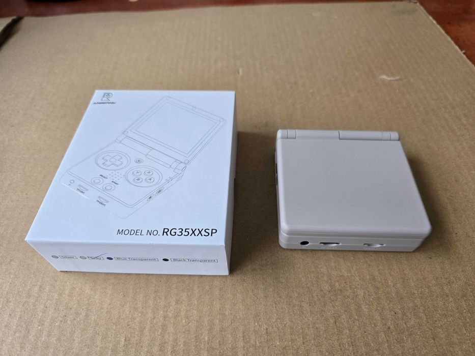 Гейминг Конзола ANBERNIC RG35XXSP (Clamshell)