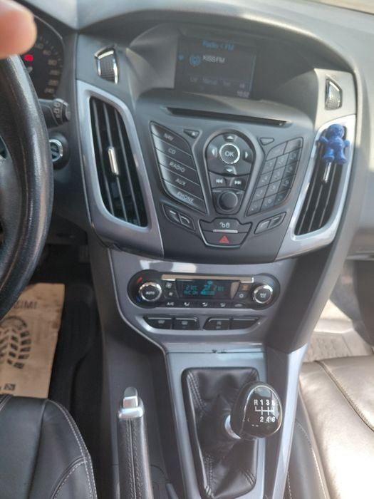FORD Focus 2014 — imagine 5