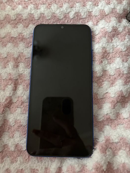 Телефон Xiaomi 9A