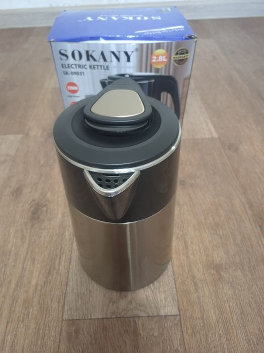 Электрический чайник 2.8 литра