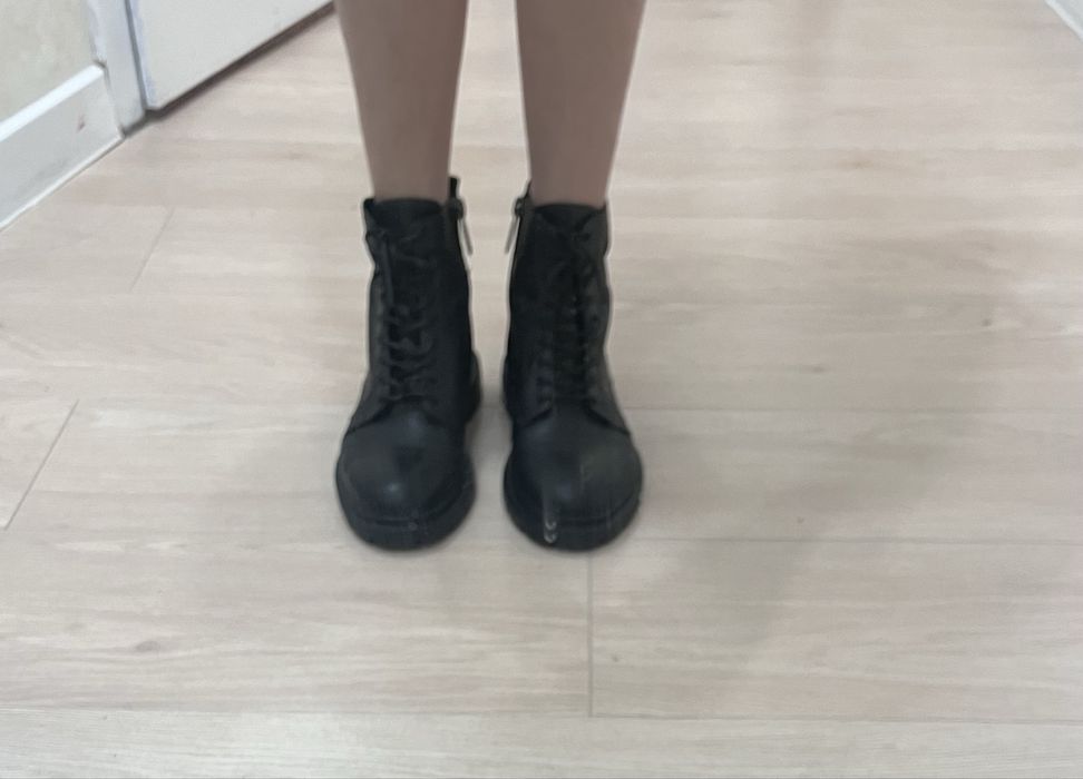 Продается осенняя обувь