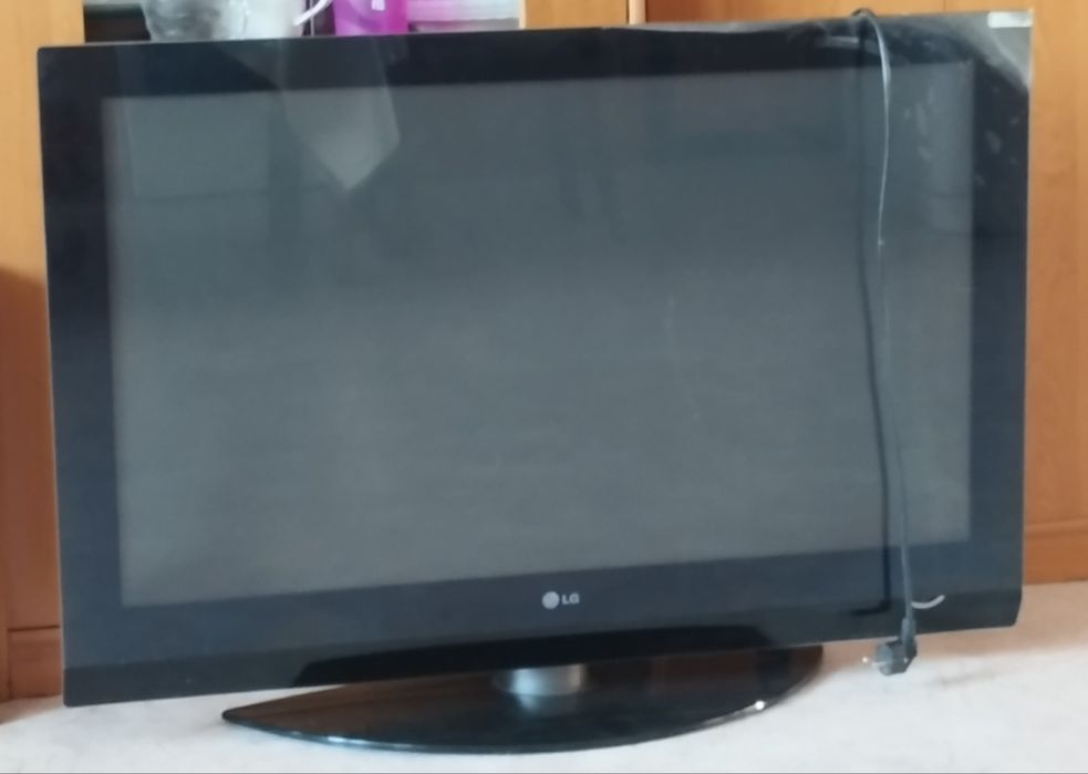 Телевизор на запчасти