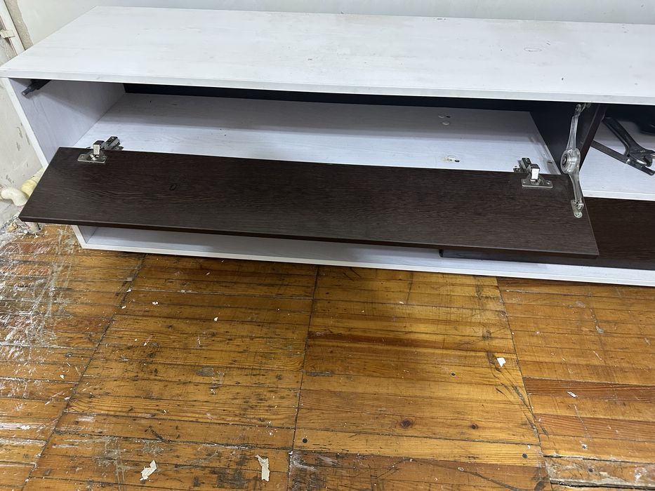 Тумбочка под телевизор